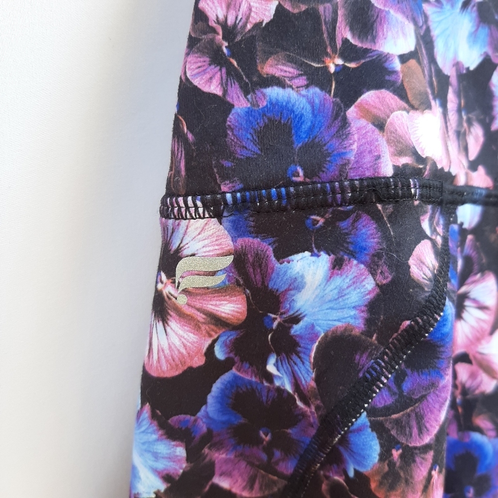 Fabletics High-Waisted Printed Powerhold 7/8 - image 5
